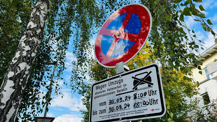 Halteverbot Umzug: So vermeidest du Stress und Strafzettel - Halteverbot Umzug – Stressfrei parken &amp; einladen