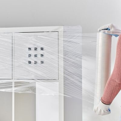 Stretchfolie um Schrank